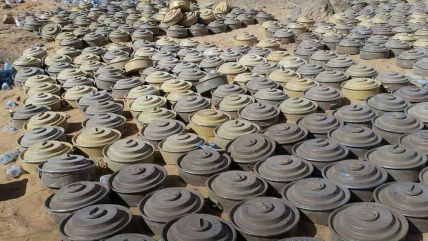In Aden, KSrelief team dismantled three anti-personnel mines, 11 anti-tank mines, 519 unexploded ammunition, and seven explosive devices. (SABA)