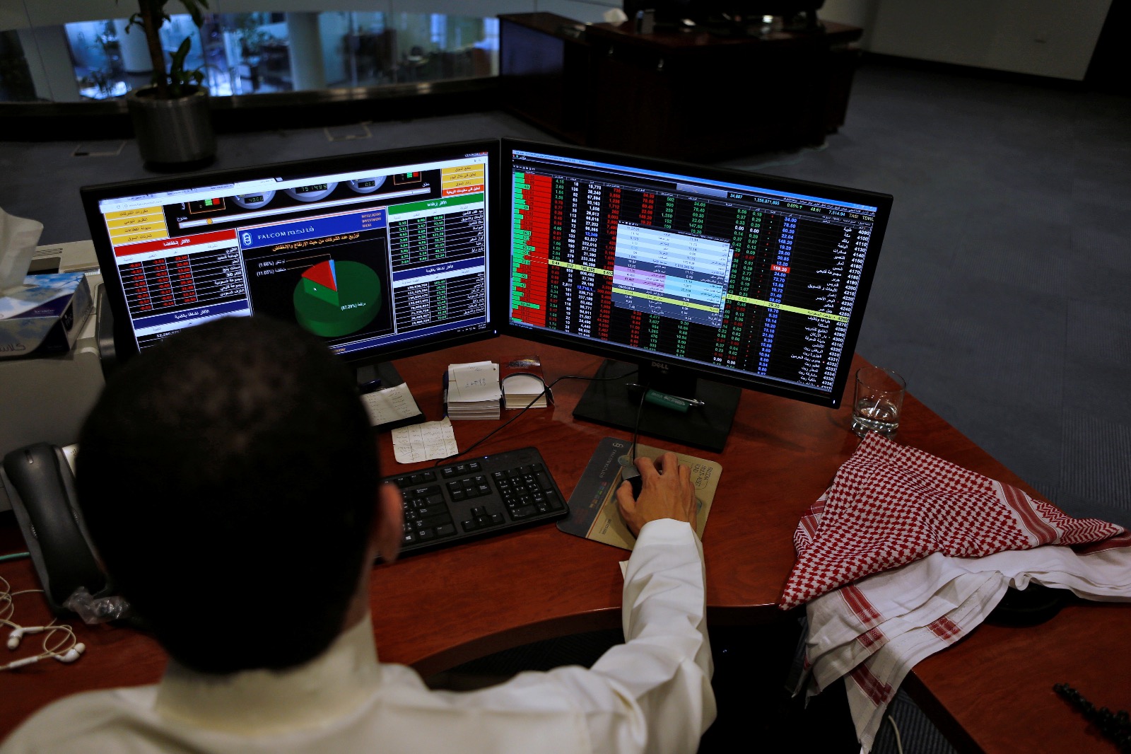 While parallel market Nomu lost 335.24 points to 21,278.26, the MSCI Tadawul Index fell 1.31 percent to 1,464.41. (Reuters)