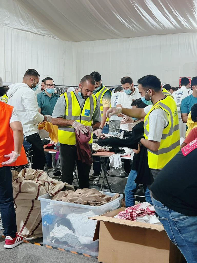 Bupa Arabia employees volunteered to collect and distribute clothes among the needy families.