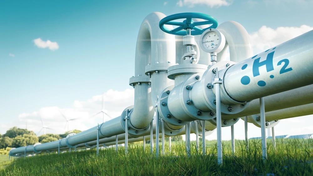 Green hydrogen is expected to play a crucial role in catalyzing the ongoing energy transition, and it is necessary to achieve a green gas-neutral economy by 2050. (Shutterstock)