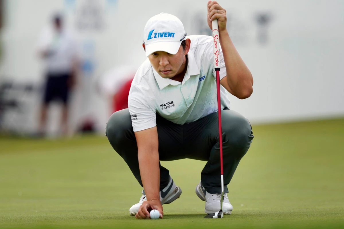 S.Y. Noh leads Byron Nelson by 3 after course record-tying 60