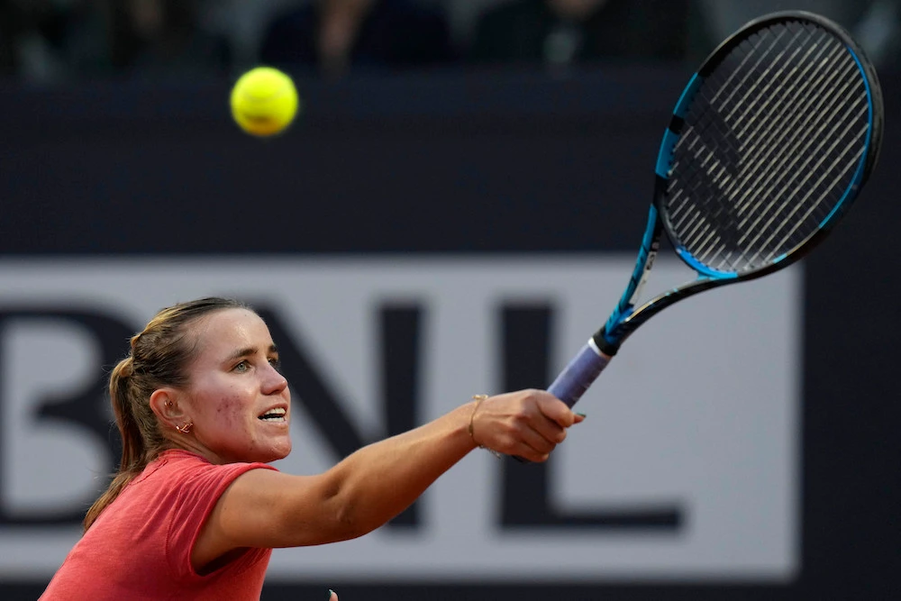 Djokovic ‘feels good’ after injury as Sabalenka crashes in Rome
