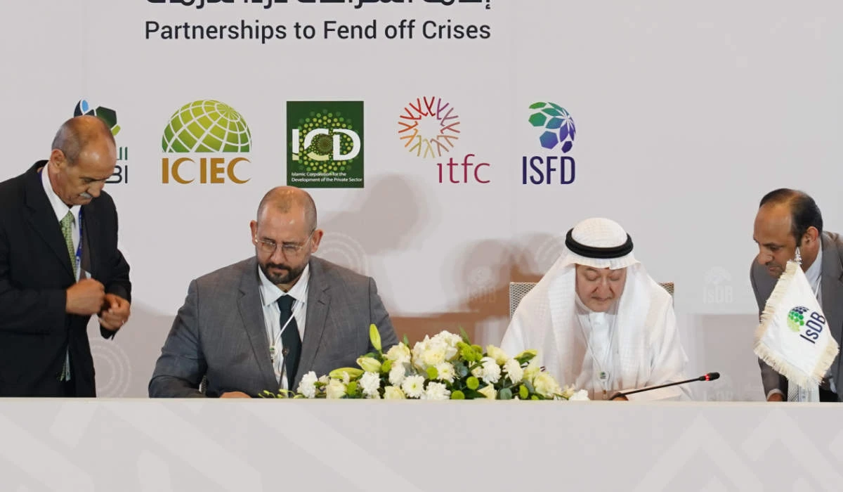 The signing of the Afghanistan Humanitarian Trust Fund included 7 humanitarian projects with IsDB, Jamal Al-Saati, special advisor to the president of IsDB right. (AN photo by Mohammed Khayat)