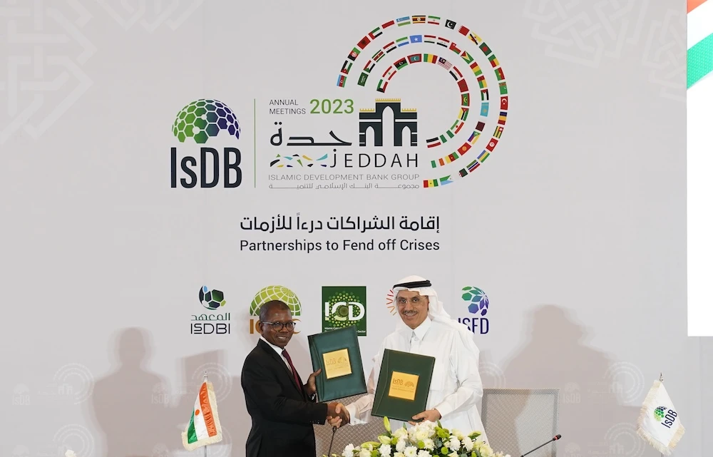 During the launch of the revamped IsDBG member country partnership strategy, Mohammed Al-Jasser, the chairman of the Islamic Development Bank and the chairman of the IsDB Group signed four MoUs with Abdou Rabiou Minister of Planning of the Republic of Niger, Sardar Ayaz Sadiq, Minister for Economic Affairs of Pakistan, Ashni Singh Senior Minister, Office of the President of the Cooperative Republic of Guyana, and the acting alternative governor of the Republic of Uzbekistan.(AN photo/Mohammed Khayat)