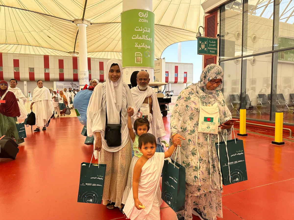 The first batch of Hajj 2023 pilgrims from Bangladesh arrive in Jeddah on Sunday. (AN photo by Nada Hameed)