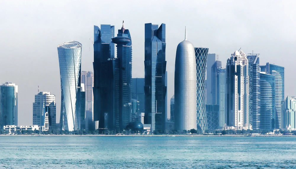 The value of Qatar’s exports of oil, gas, and condensate tumbled in April to 18.6 billion riyals, reflecting a decrease of 33.2 percent on an annual basis. (Shutterstock)