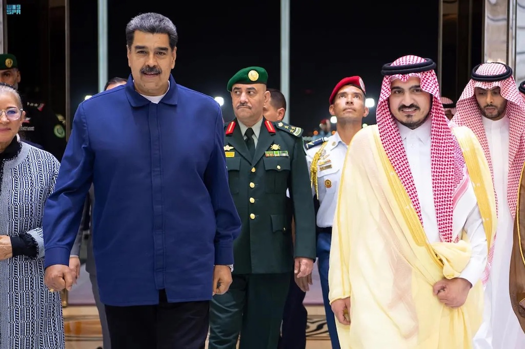 President Nicolas Maduro was received by Deputy Governor of Makkah Region Prince Badr bin Sultan bin Abdulaziz. (SPA)
