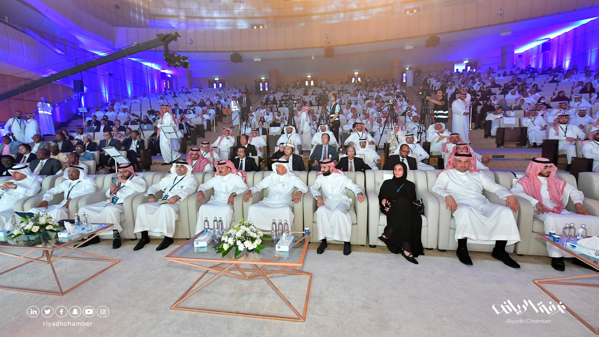 Naif Al-Rajhi, the Vice Chairman of the Riyadh Chamber of Commerce and Chairman of the Tourism Committee, can be seen in the photo standing fourth from the right. Standing to his right is Khalid Al-Falih, the Minister of Investment, and next to him is Ajlan Al-Ajlan, the Chairman of the Riyadh Chamber of Commerce during the first forum for tourism, entertainment, and cultural investment held in Riyadh on Monday. (Supplied/Riyadh Chamber)