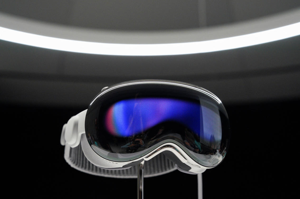 Apple’s Vision Pro headset is on display at Apple’s annual Worldwide Developers Conference at the company’s headquarters in Cupertino, California, US June 5, 2023. (Reuters)