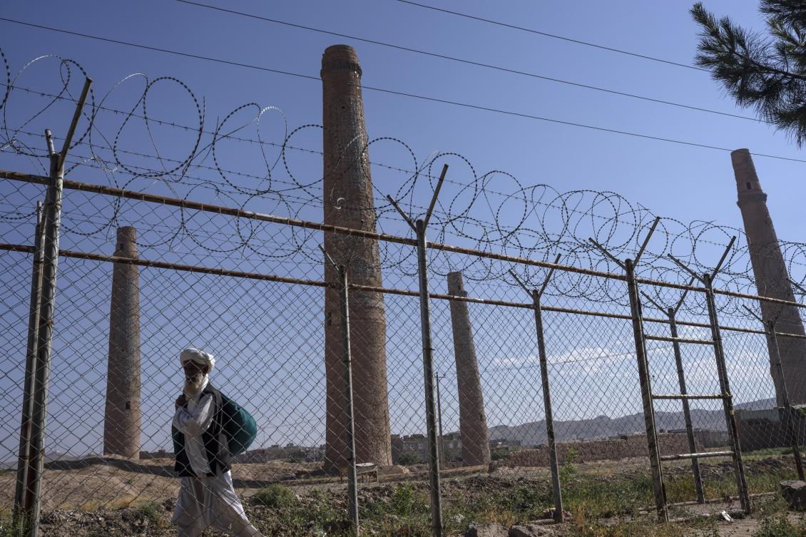 The Taliban administration has been carrying out raids against Daesh, which had claimed several major attacks in urban centers. (File/AP)