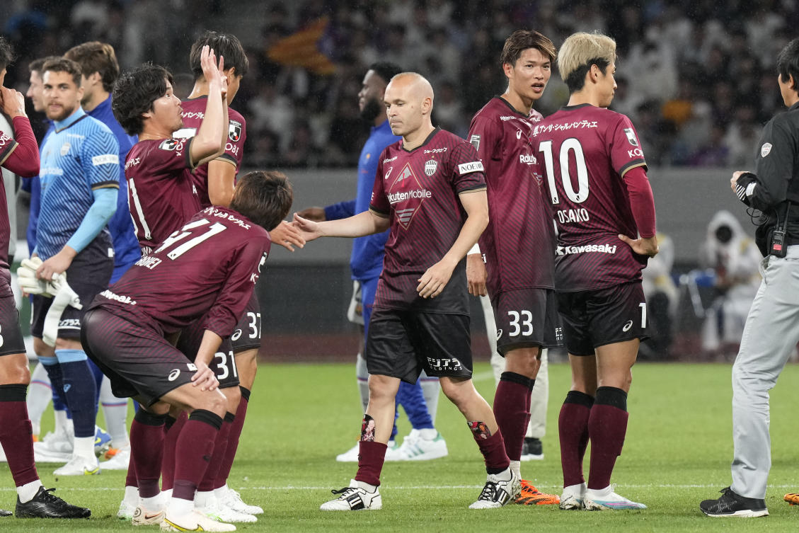 Iniesta says goodbye to old friends at Barcelona in friendly in Tokyo