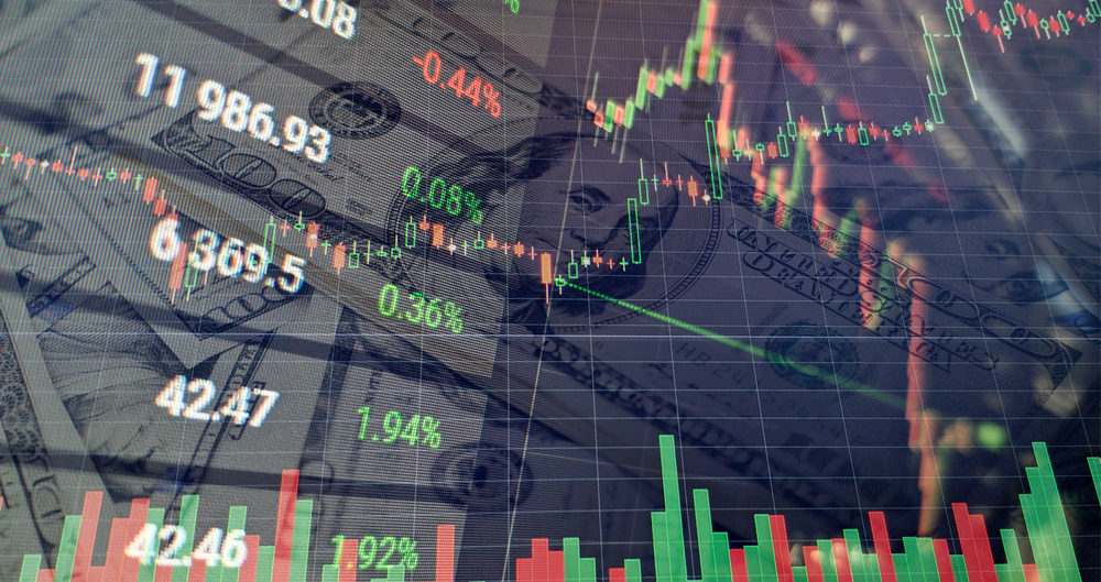 Brent crude increase 62 cents, or 0.8 percent, to $77.57 a barrel by 15:17 p.m. Saudi time. (Shutterstock)