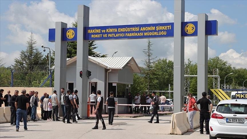 Several ambulances and fire trucks were dispatched to area. (Aytuğ Can Sencar/Anadolu Agency)