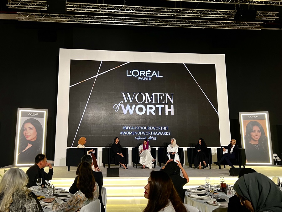 Celebrities and public personalities united to celebrate Arab women’s achievements at the Women of Worth Gala. (Arab News)