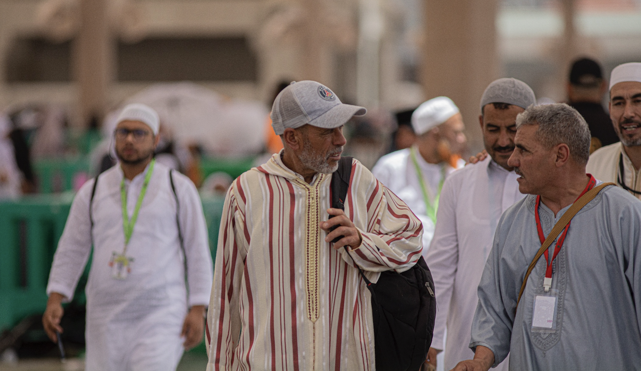 Hajj pilgrims are pictured at the Prophet’s Mosque in Madinah. (@wmngovsa)