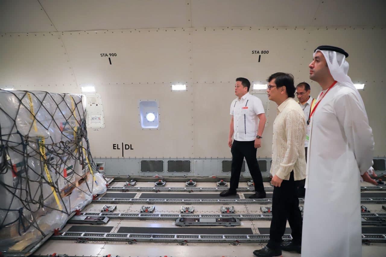 UAE aid arrives for thousands of Filipinos in volcano ‘danger zone’