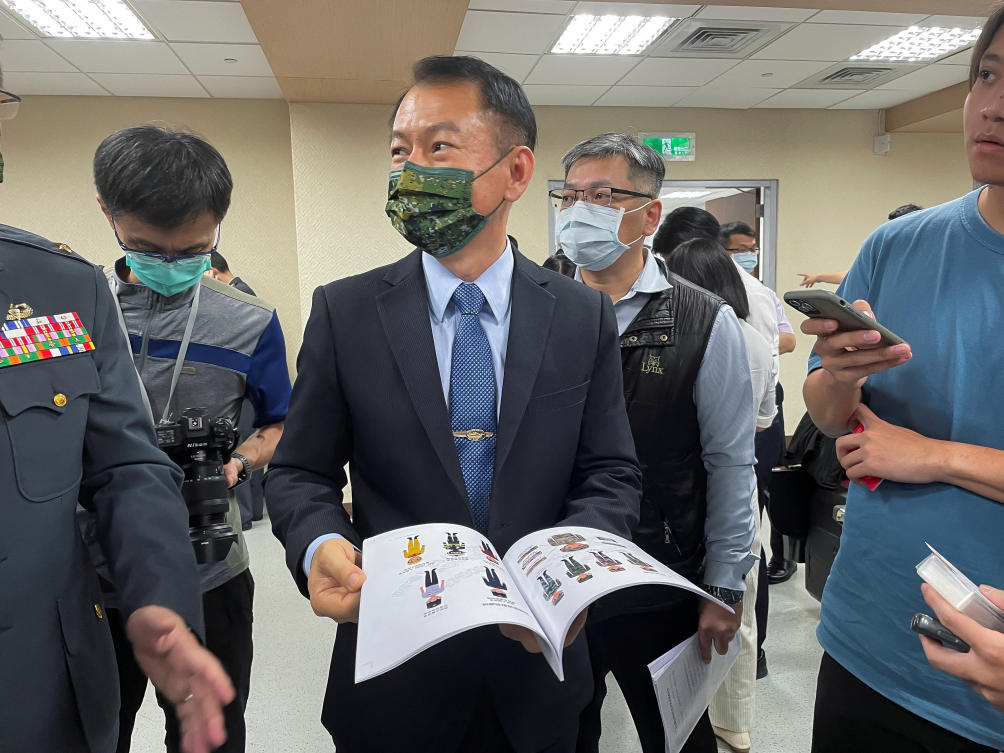 All-Out Defense Mobilization Agency Director Shen Wei-chih says it was ‘actually quite hard to distinguish’ between Taiwanese and Chinese soldiers. (Reuters)