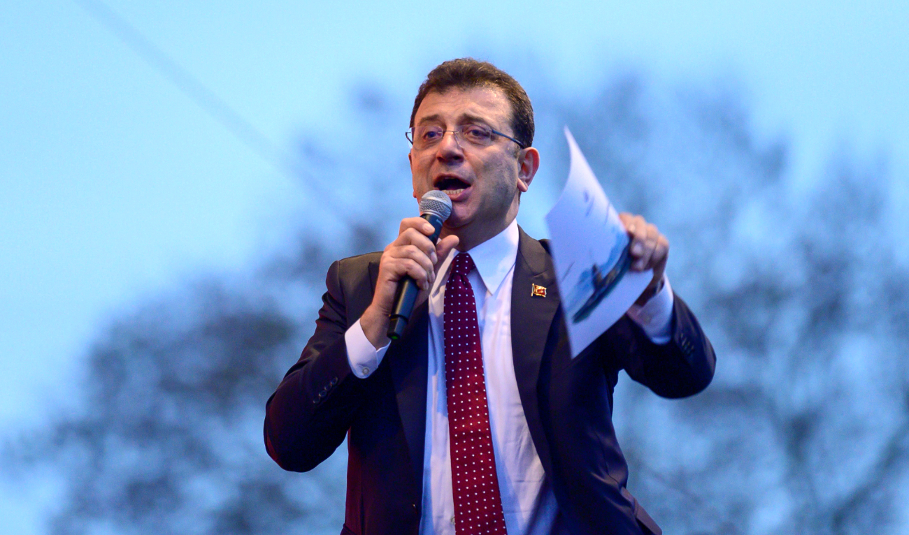 Istanbul Mayor Ekrem Imamoglu delivers a speech for his supporters during a protest in front of the Istanbul Metropolitan Municipality in Istanbul on December 15, 2022. (AFP/File)