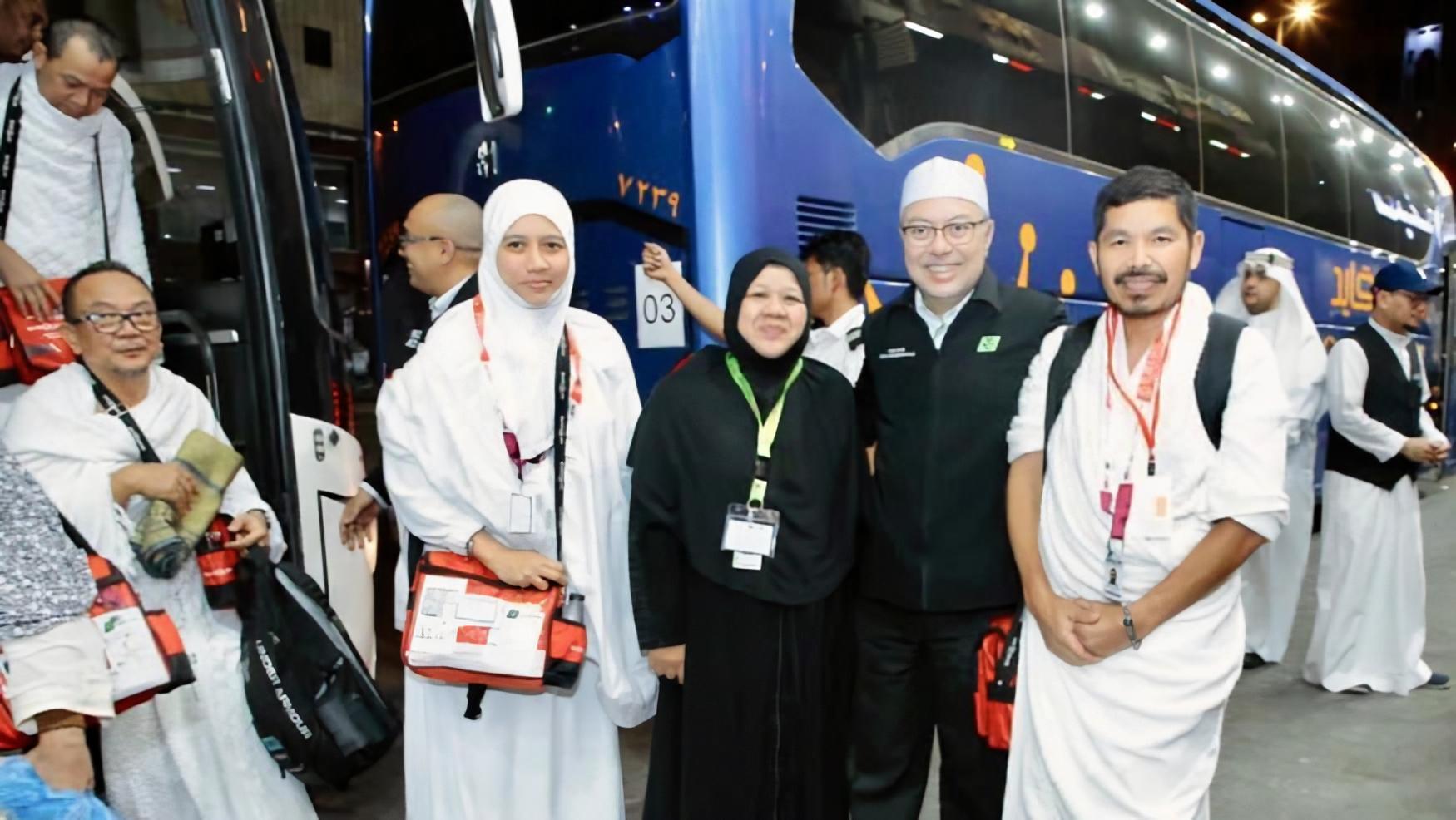 Malaysian Hajj pilgrims pose for a photo upon arrival in Makkah, Saudi Arabia, in June 2023. (Tabung Haji)