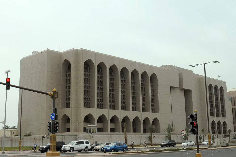 According to the Central Bank of the UAE, there was increase in Islamic banks’ credit to 400.2 billion dirhams at the end of March 2023, an annual growth of 2.51 percent compared to nearly 390.4 billion dirhams in the year-ago period. (Reuters)