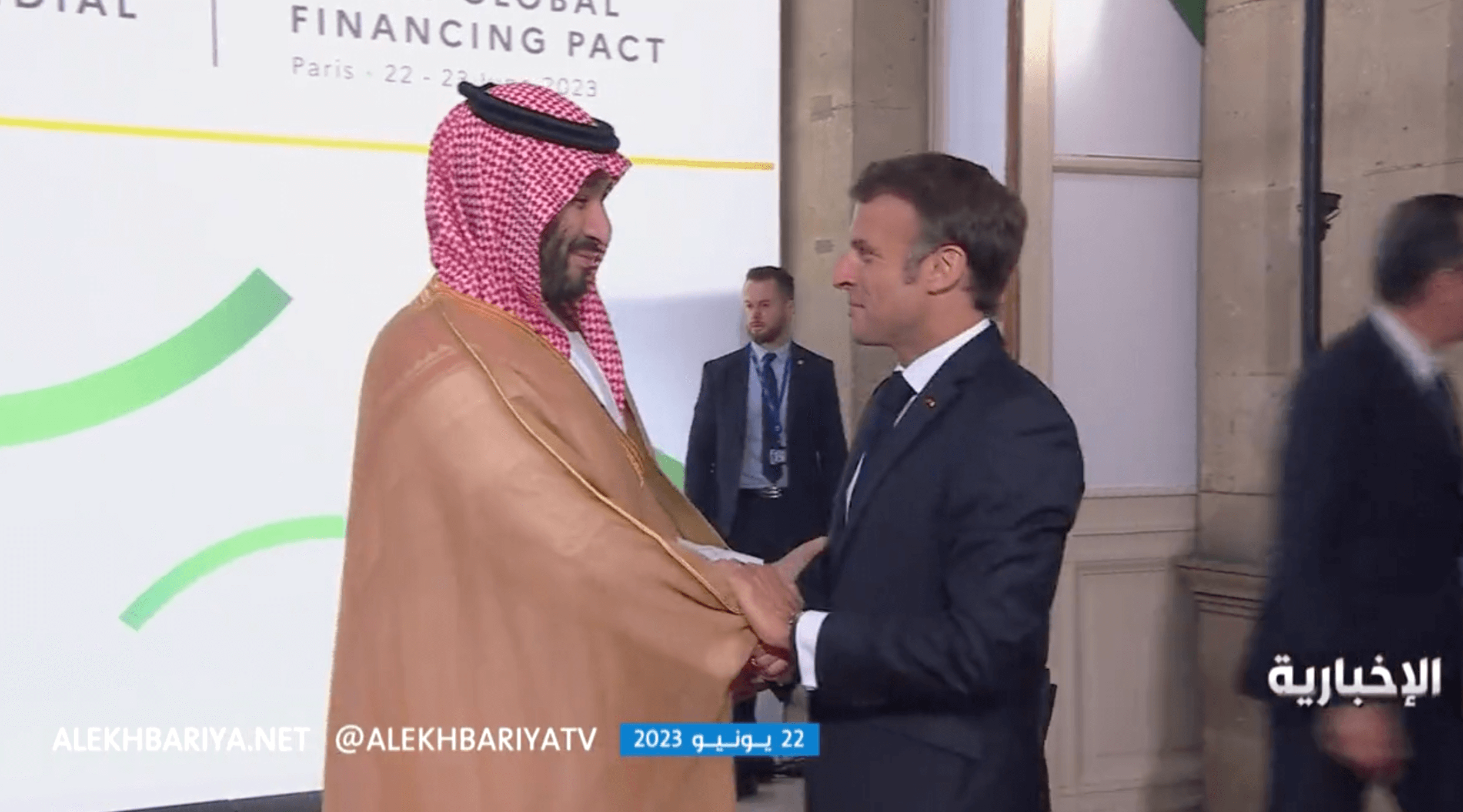 No, Macron did not speak Arabic to the Saudi Crown Prince – it was our photographer