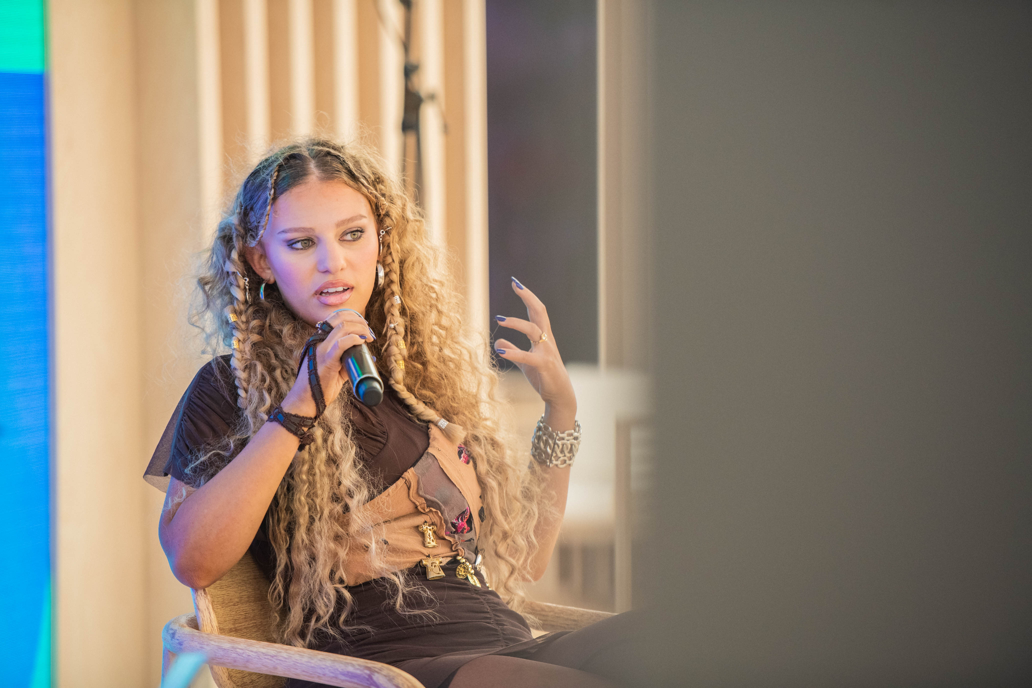 Palestinian-Chilean singer Elyanna proves authenticity will take you far