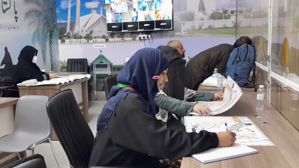 Above, the Main Control Office in Mina that facilitate Pakistani pilgrims. (Courtesy Pakistan Religious Affairs Ministry)