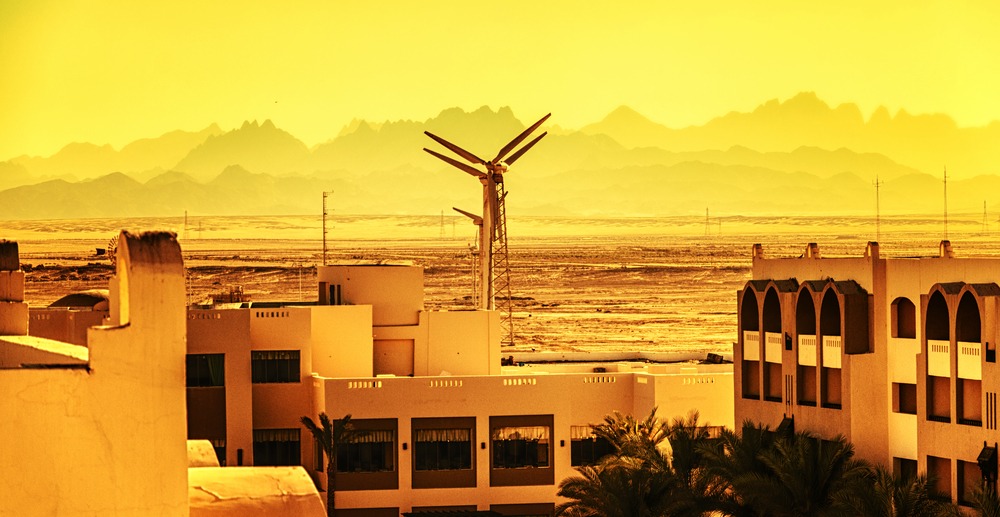 Egypt intends to expedite its efforts to reduce carbon emission volume and increase renewable energy generation ahead of its original target of 2035. (Shutterstock)