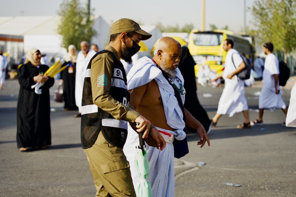 A medical practitioner says pilgrims must be aware of their own medical history and should take precautions. (Huda Bashatah/AN)