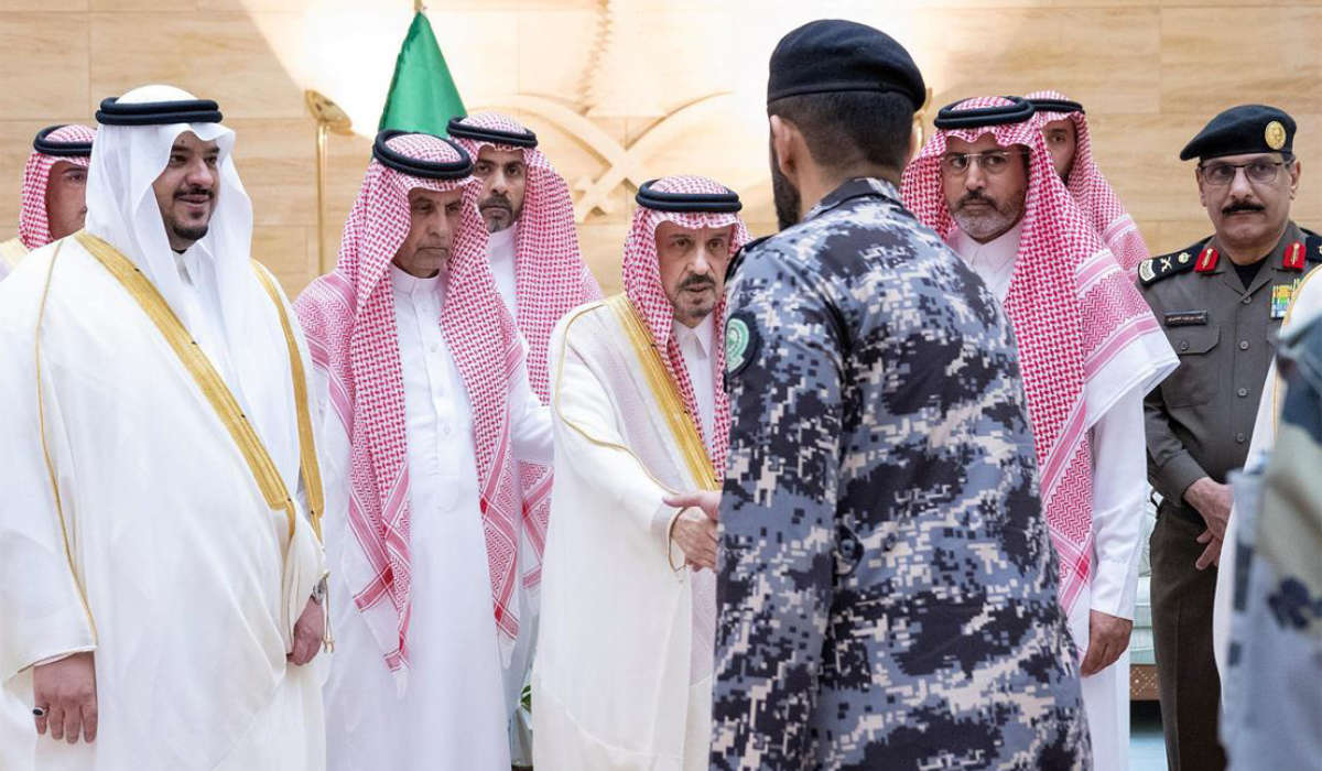 Riyadh governor receives senior officials on occasion of Eid