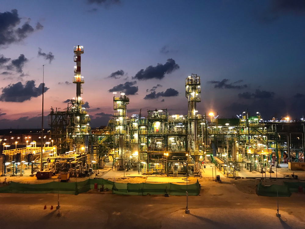 The platform will also provide the geological data required by current and potential investors and promote bids in Egypt’s oil and gas exploration field. (Shutterstock)