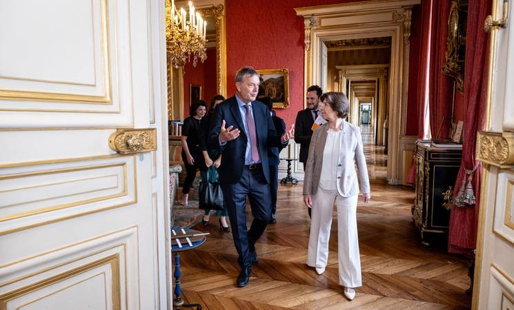UNRWA Commissioner-General Philippe Lazzarini meets with French Foreign Affairs Minister Catherine Colonna in Paris. (UNRWA)