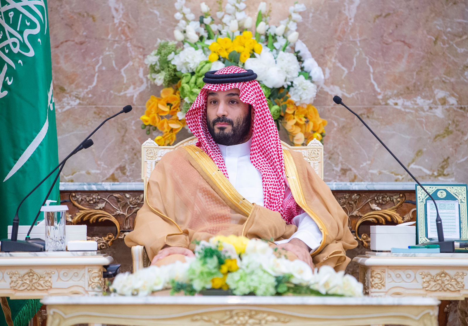 Saudi Arabia’s Crown Prince Mohammed bin Salman hosts a reception at Mina Palace on Thursday. (SPA)