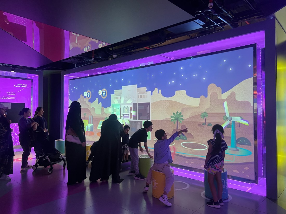 Mishkat interactive center, which also has an auditorium where kids can see entertaining and informative cartoon movies, was crowded with families and their kids who were learning and having fun at the same time (AN Photo/Rahaf Jambi)