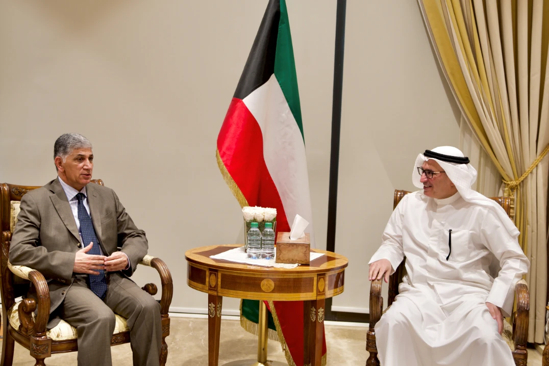 Kuwaiti Deputy FM Mansour Alotaibi and UN Coordinator for the Black Sea Grain Initiative Abdullah Dashti. (KUNA)