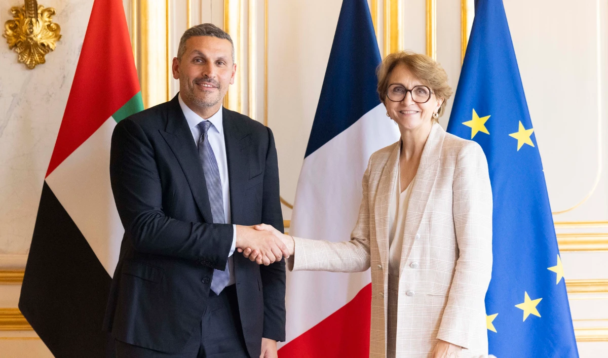 The UAE and French representatives underlined their long-term commitment to cooperative projects such as the Louvre Abu Dhabi and Sorbonne University Abu Dhabi. (WAM)