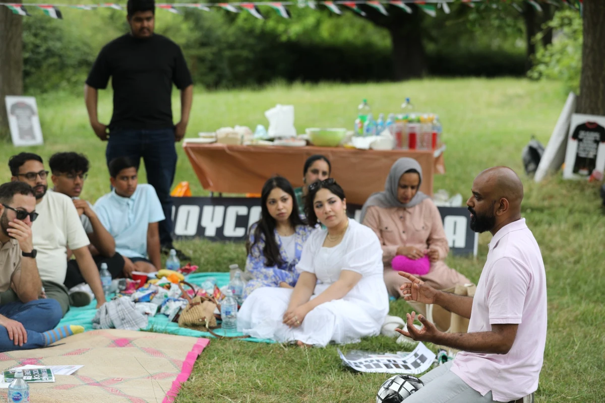 UK-based activists raise awareness by launching nationwide picnicking for Palestine initiative in London