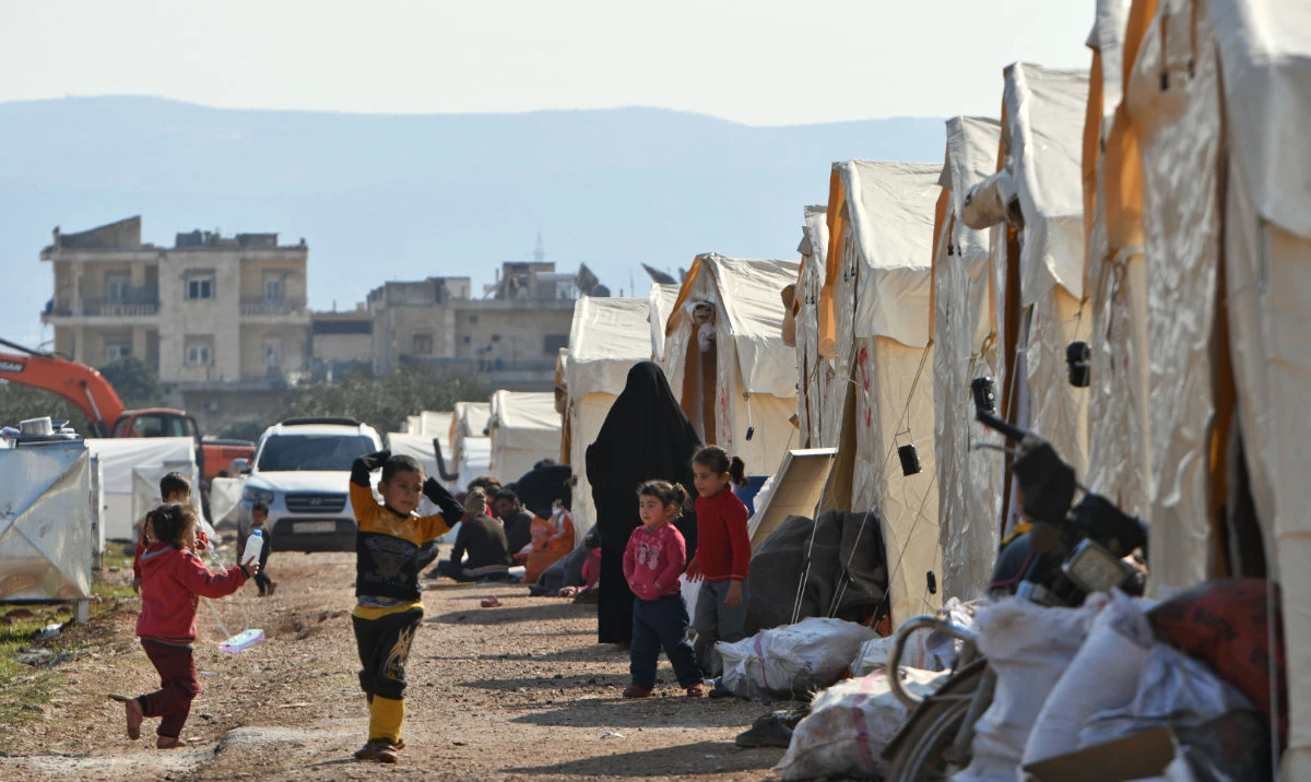 UN warns that 90% of Syrians are below the poverty line, while millions face cuts in food aid