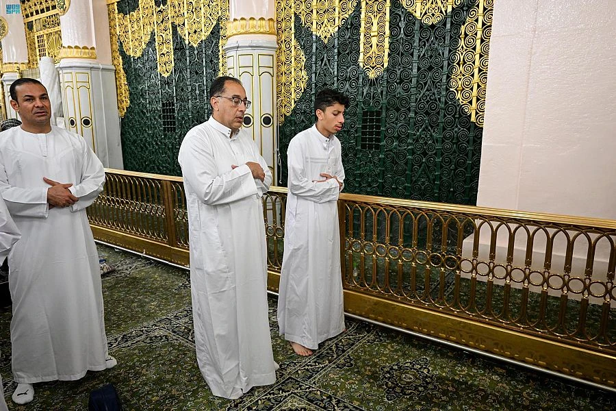 Egypt’s prime minister visits Prophet’s Mosque in Madinah following Hajj pilgrimage