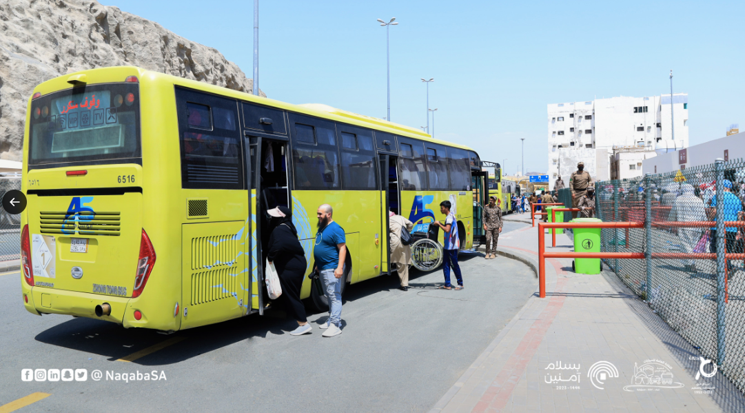 Guests of the King’s program arrive in Madinah after they completed their Hajj rituals in Makkah. (Twitter)