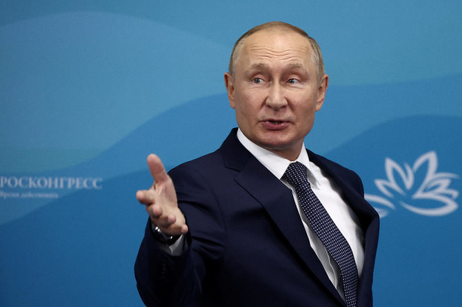 Russian President Vladimir Putin arrives for a meeting with Armenian Prime Minister Nikol Pashinyan on the sidelines of the 2022 Eastern Economic Forum (EEF) in Vladivostok, Russia on September 7, 2022. (REUTERS/File)