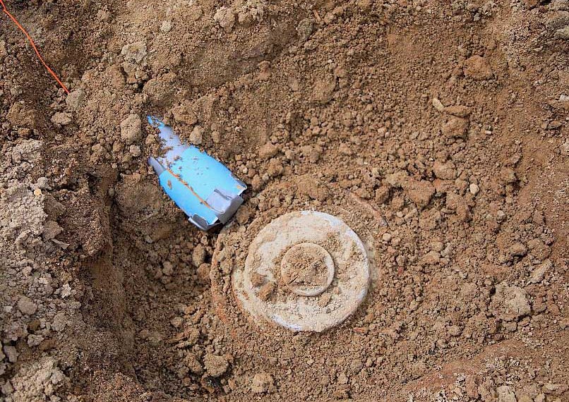 Saudi Arabia, through KSrelief and the Masam project, remains dedicated to clearing mines from Yemeni territory. (SPA)
