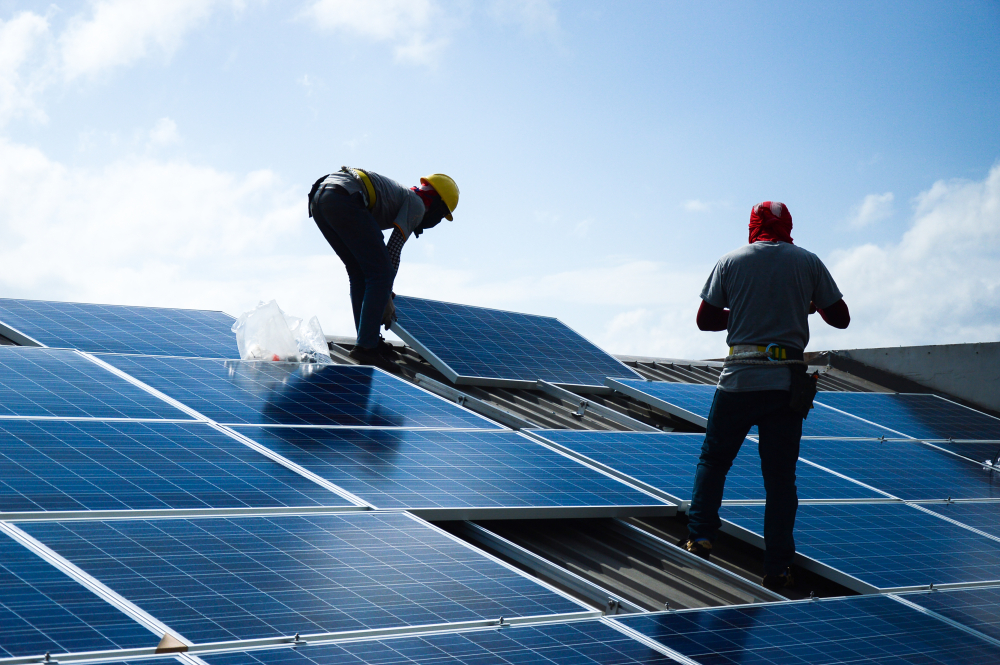 Al-Ajban Solar PV, EWEC’s third solar power project, will be operational in 2026 and is anticipated to reduce Abu Dhabi’s carbon dioxide emission by up to 2.4 million metric tons annually. (Shutterstock)