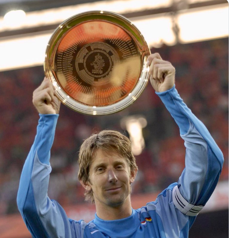 Former Netherlands goalkeeper and Ajax executive Edwin van der Sar was out of life-threating danger but remained in intensive care in hospital after a brain haemorrhage. (Twitter/@OnsOranje)