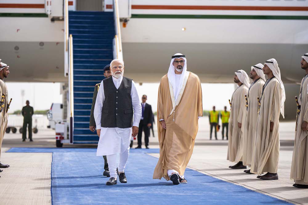 Sheikh Khaled bin Mohamed bin Zayed Al-Nahyan, the Crown Prince of Abu Dhabi, welcomed Narendra Modi and his accompanying delegation. (WAM)