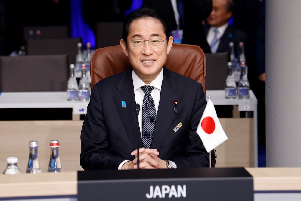 Japan’s Prime Minister Fumio Kishida’s Gulf tour, which includes Saudi Arabia and Qatar, is also set to strengthen cooperation in various fields between the GCC and Japan. (AFP)