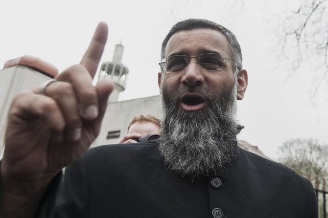 The father-of-five Anjem Choudary previously hit the headlines for organizing a pro-Osama bin Laden event in London in 2011. (AFP/File Photo)