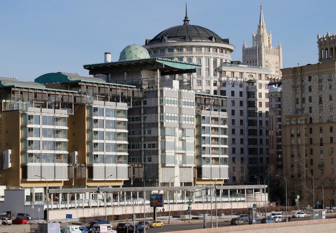 Russia slaps domestic travel curbs on UK diplomats