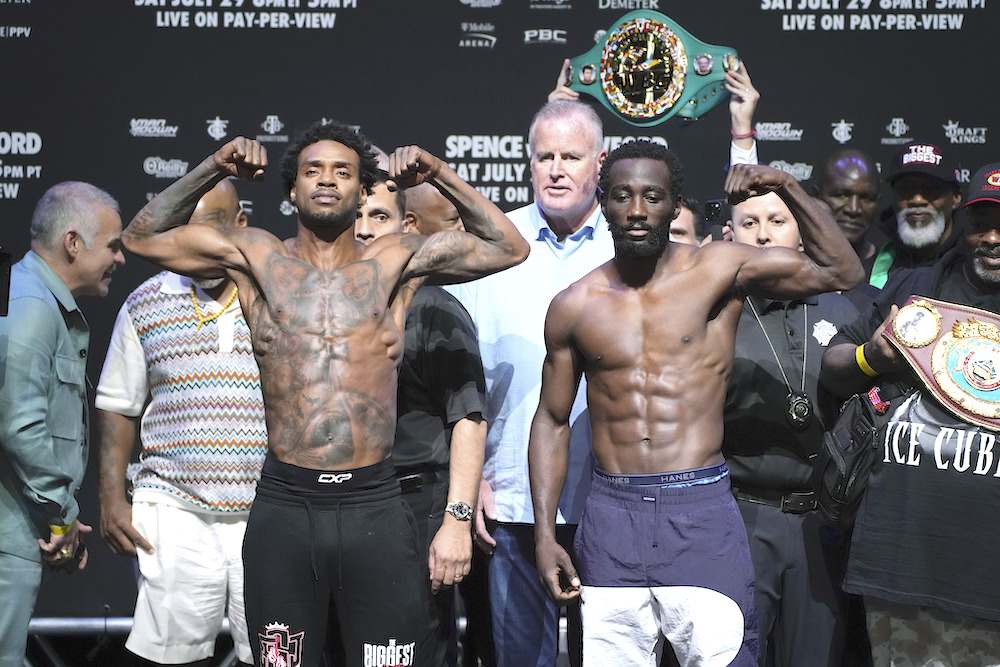 Unbeaten Americans Errol Spence, left, and Terence Crawford are scheduled to fight in an undisputed welterweight championship boxing match Saturday in Las Vegas. (AP)