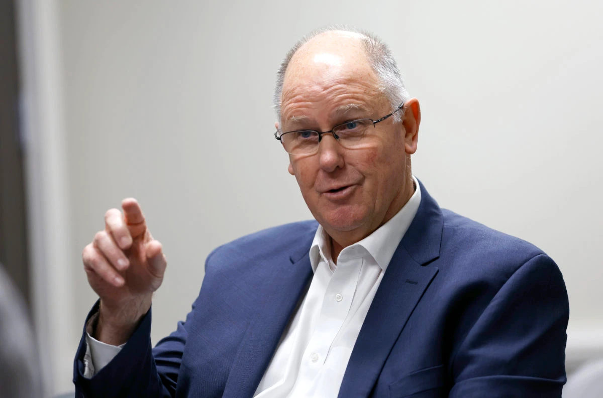 Women’s tennis is looking into the possibility of getting into business with Saudi Arabia. WTA Chairman and CEO Steve Simon said Friday that he visited the country with some players in February as part of the evaluation process. (File/AP)
